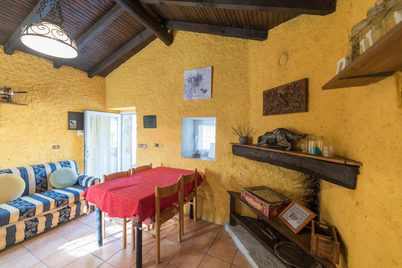 Casetta Mari Immersa In Un Vigneto Dolceacqua Kültér fotó